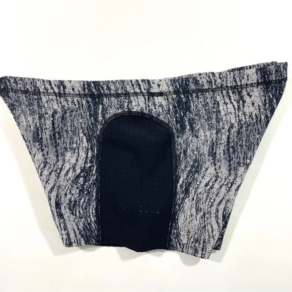 Lululemon Water Sweat 2 Swim Water Short Texture Twist White Black - Picture 4 of 7